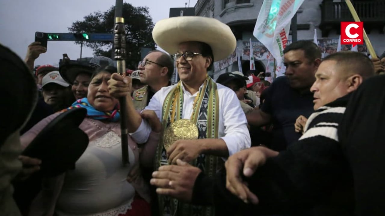Así se desarrolló la marcha convocada por Juntos por el Perú. Fotos de Cesar Bueno @photo.gec y Julio Reaño/@photo.gec
