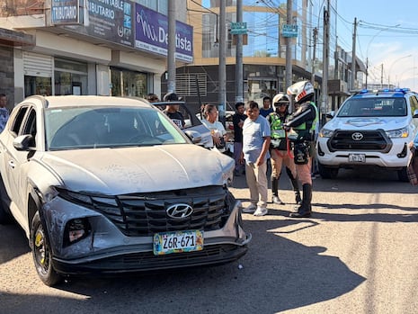 Tacna: Aparatoso choque múltiple deja a dos menores de edad heridos