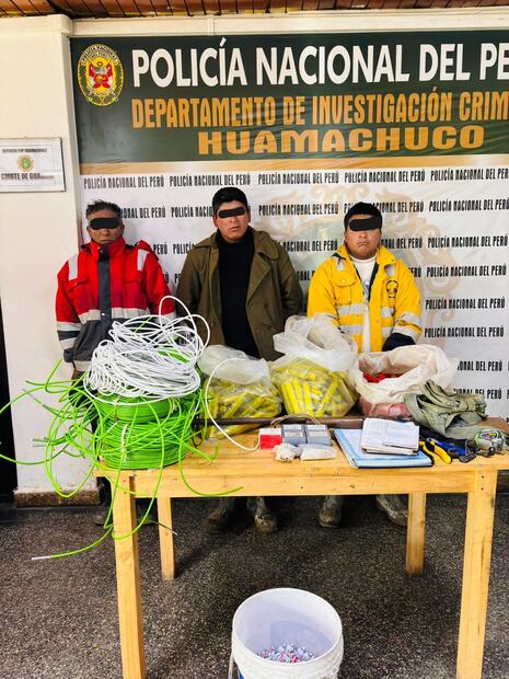 La Libertad: Detienen a tres hombres en Shorey con gran cantidad de material explosivo y arma de fuego