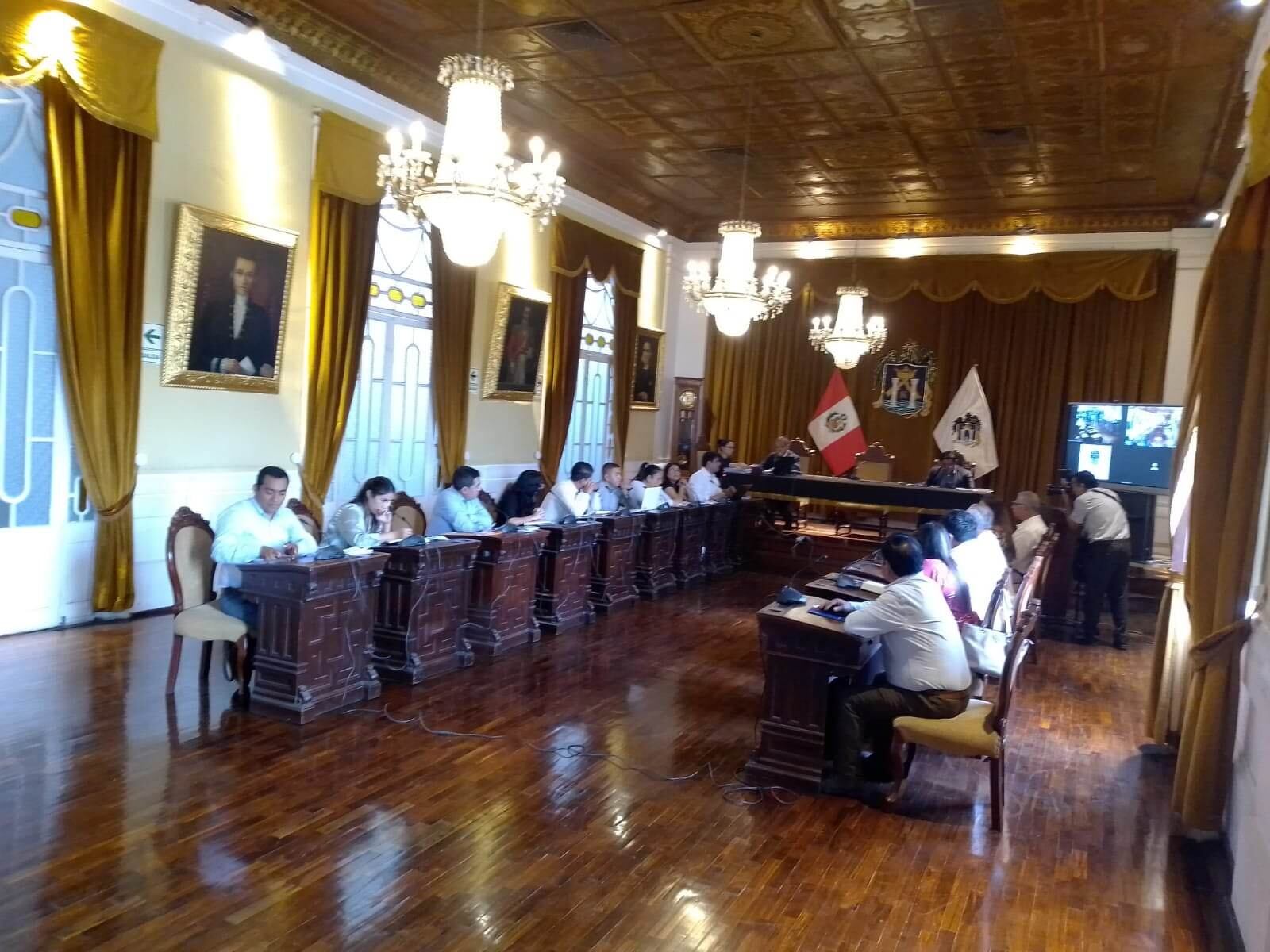 Regidores rechazaron debatir adhesión de pedidos de suspensión y Secretaría General de la MPT tendrá que notificar a una nueva sesión de inmediato.