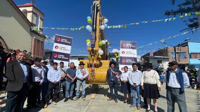 Huancavelica: Municipalidad de Andaymarca recibe maquinaria para limpiar huaicos