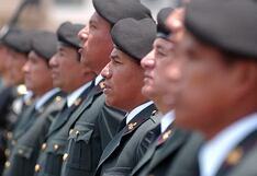 Aumentan pensiones para militares y policías en retiro