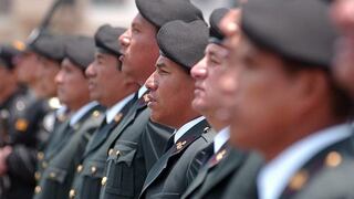 Aumentan pensiones para militares y policías en retiro