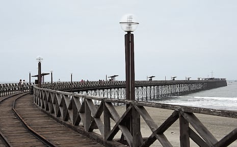 Chiclayo: mujer de 55 años muere ahogada tras caer al mar en Pimentel