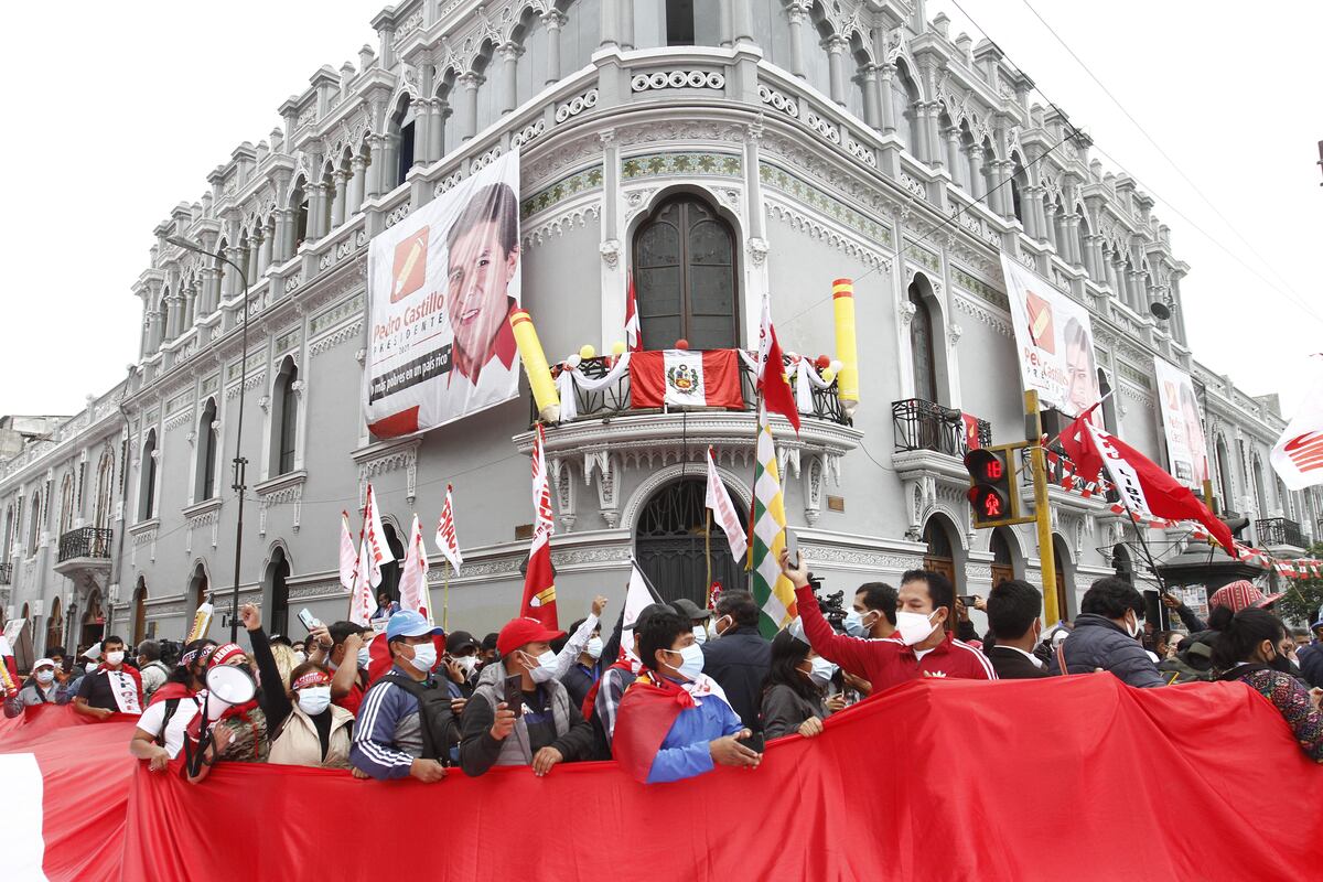 El partido de Perú Libre ganó las elecciones presidenciales en 2021. (Foto: Geraldo Caso Bizama)