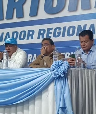 Fernando Martorell encabezó un conversatorio para tratar la problemática de Tacna. (Foto: Difusión)