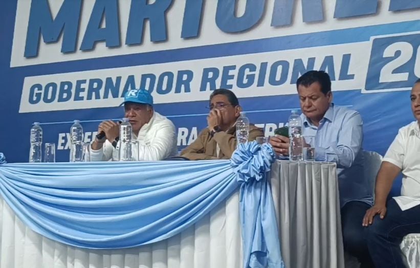 Fernando Martorell encabezó un conversatorio para tratar la problemática de Tacna. (Foto: Difusión)