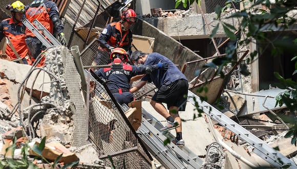 Terremoto en Taiwán deja al menos 9 muertos y 800 heridos. (Foto de CNA / AFP)