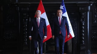 Así fue el saludo inicial entre José Jerí y José Antonio Kast a las afueras de Palacio de Gobierno (GALERÍA)