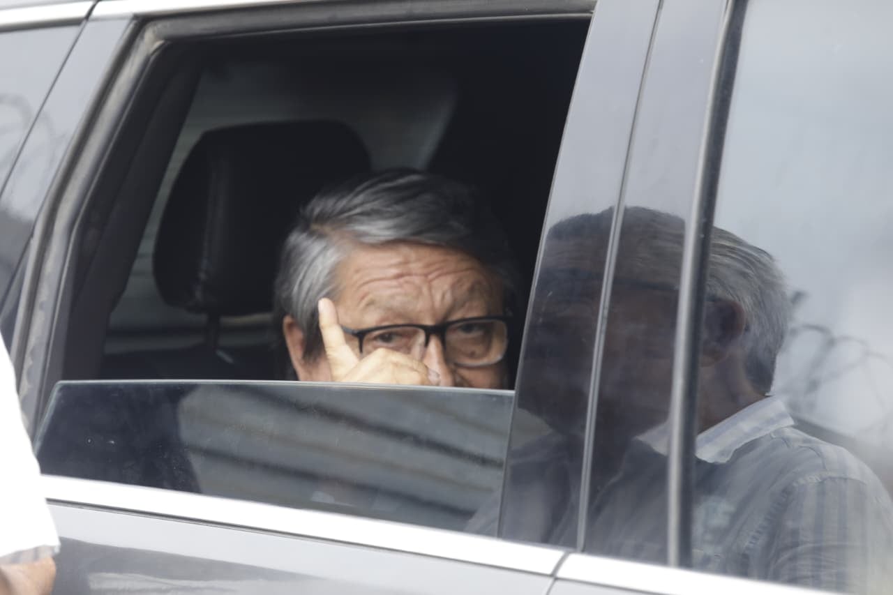 El gobernador regional del Callao afirmó que reto mará el cargo tras la anulación de su prisión preventiva, aunque la gestión interina y la Policía Nacional cuestionan su regreso. (Foto: GEC)