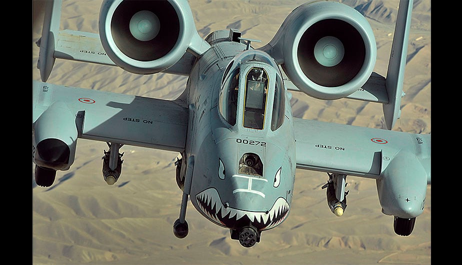 Referencial. A-10 Warthog. (Foto: www.popvox.com)