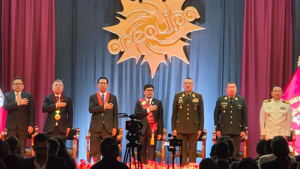 Gobernador de Arequipa cuestiona crisis política y centralismo tras elecciones generales (Foto: Yunsu Pariapaza/@photo.gec)