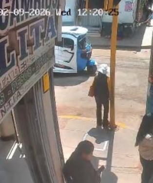 El hecho ocurrió pasado el mediodía del miércoles en la intersección de los jirones San Martín y Mariano Núñez, donde la agraviada fue abordada por tres agentes de la comisaría sectorial a bordo de patrullero bajo el pretexto de una verificación de identidad.