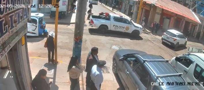 El hecho ocurrió pasado el mediodía del miércoles en la intersección de los jirones San Martín y Mariano Núñez, donde la agraviada fue abordada por tres agentes de la comisaría sectorial a bordo de patrullero bajo el pretexto de una verificación de identidad.