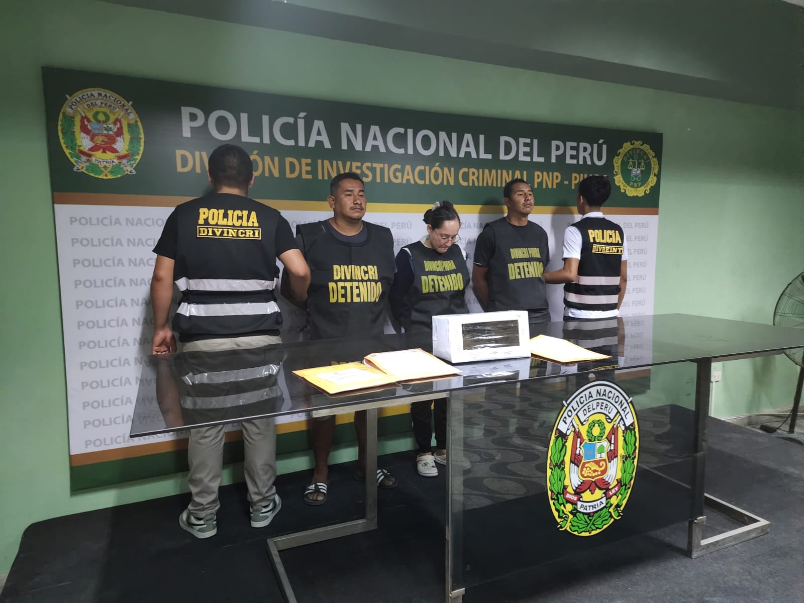 Los investigados permanecerán detenidos diez días más.