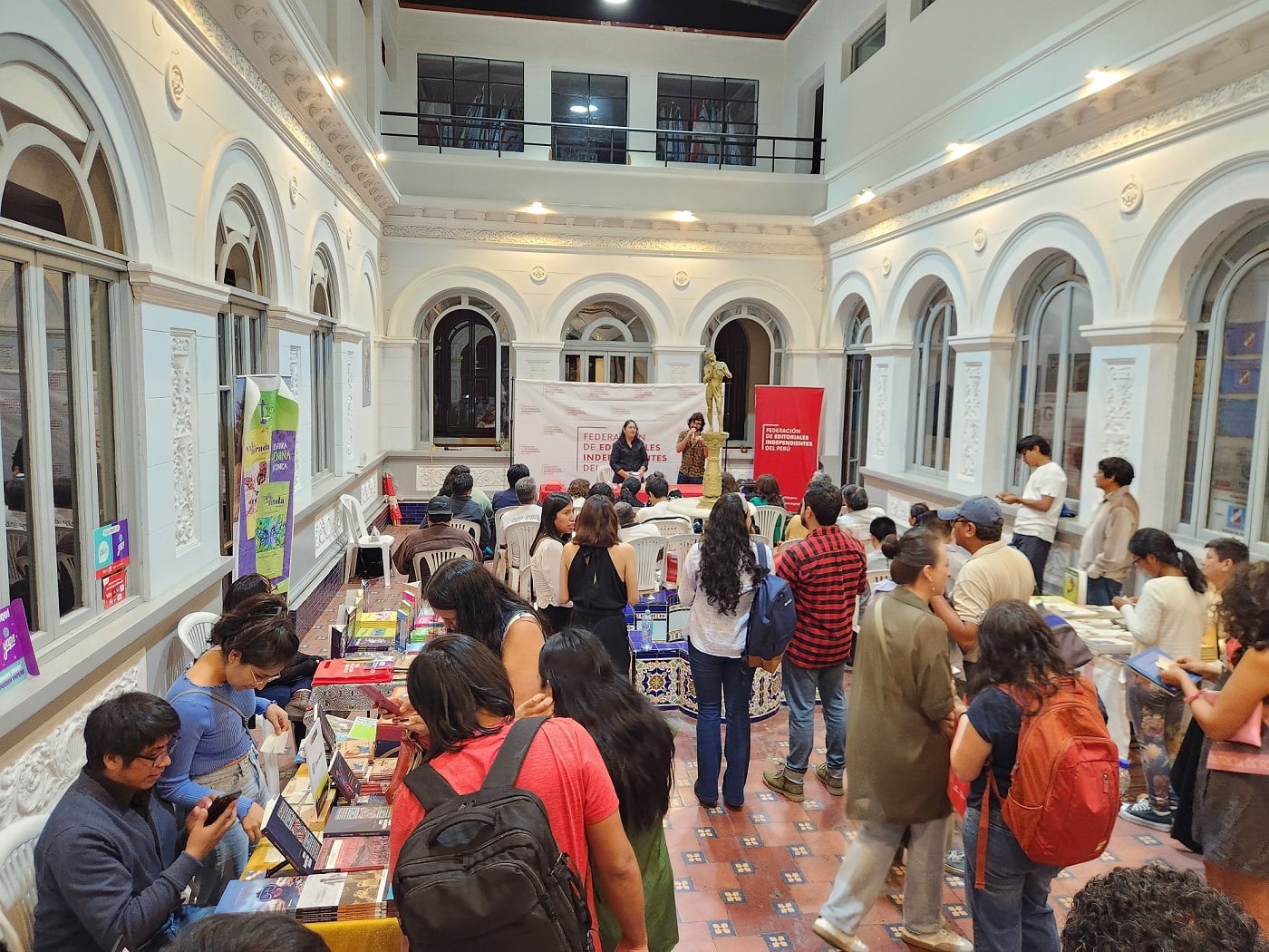 La quinta edición del encuentro reunirá editoriales independientes, presentaciones de libros y conversatorios durante cinco días en el Cercado de Lima.