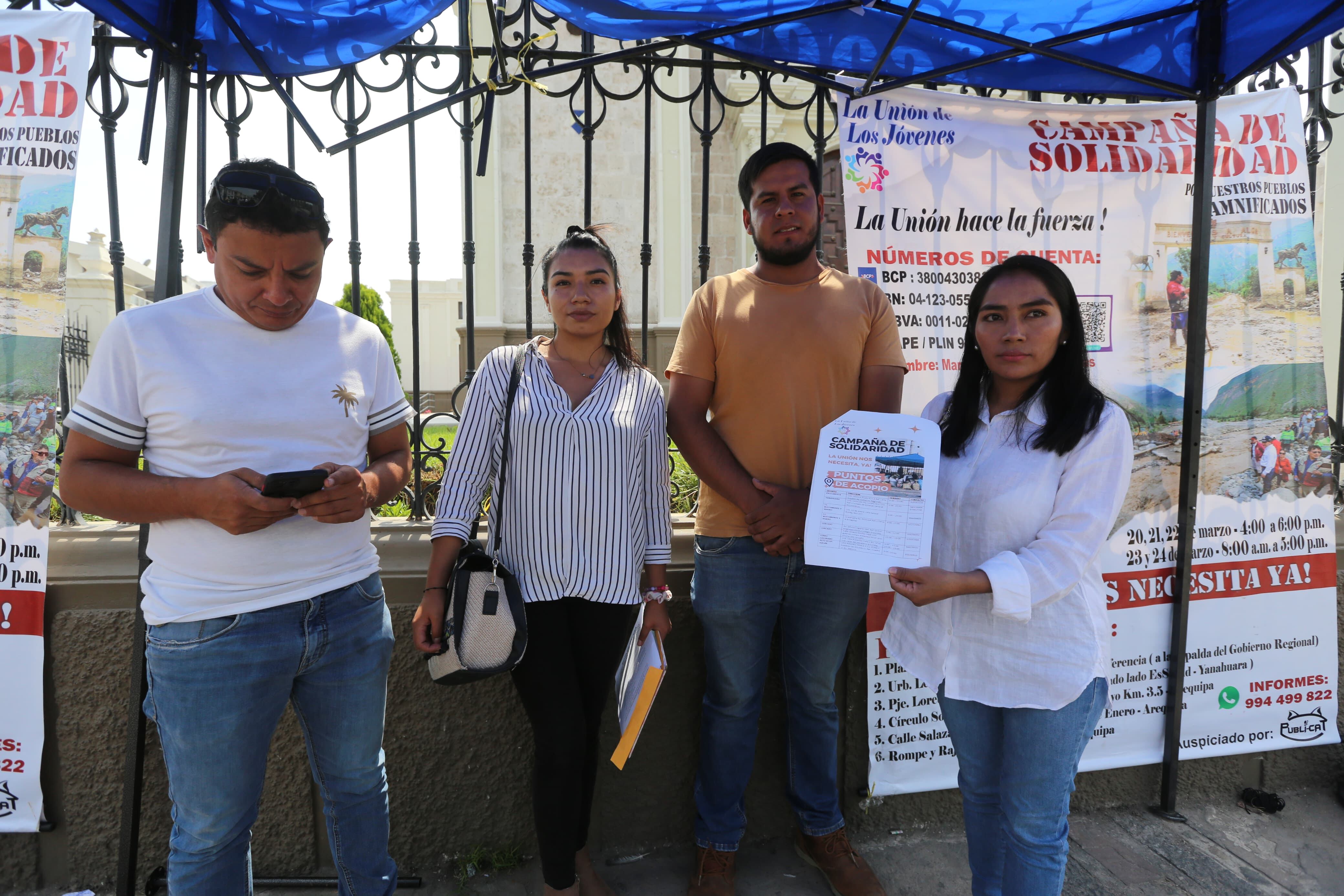Jóvenes recolectan apoyo material y económico para pobladores que lo perdieron todo por huaicos. (Foto: GEC)