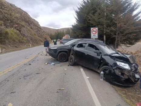 La Oroya: cuádruple choque en la Carretera Central deja heridos y cuatro conductores detenidos