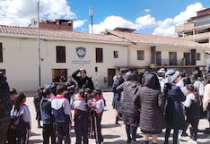 Sismo se siente fuerte en Cusco: Locales y turistas corren a guarecerse