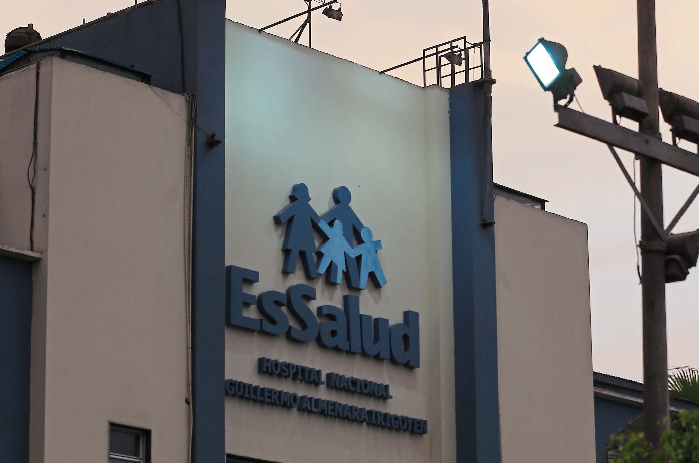 La entidad informó que mantiene diálogo con las familias y ejecuta acciones para asegurar la atención de menores hospitalizados. (Foto: GEC)