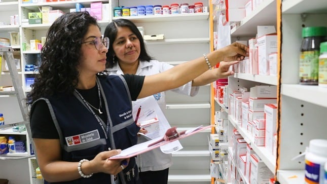 Minsa inspecciona productos farmacéuticos en boticas y farmacias para proteger salud pública. Foto: Minsa