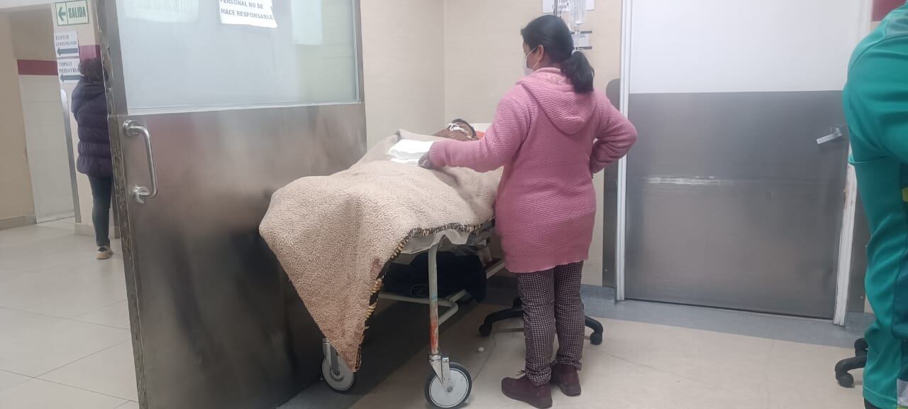 Pareja terminó en el hospital Honorio Delgado. Foto: GEC.