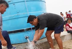 Alcalde de Trujillo entrega tanques de agua y losa deportiva renovada
