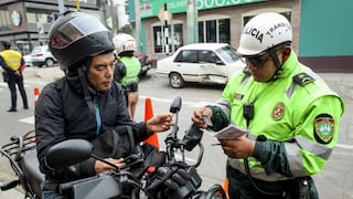 PNP realiza control de identidad y documentación en operativos a motos en Lima