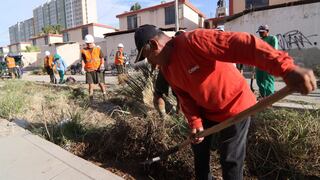 Piura: Recogen tres toneladas de residuos sólidos y tierra en la Urb. Los Bancarios