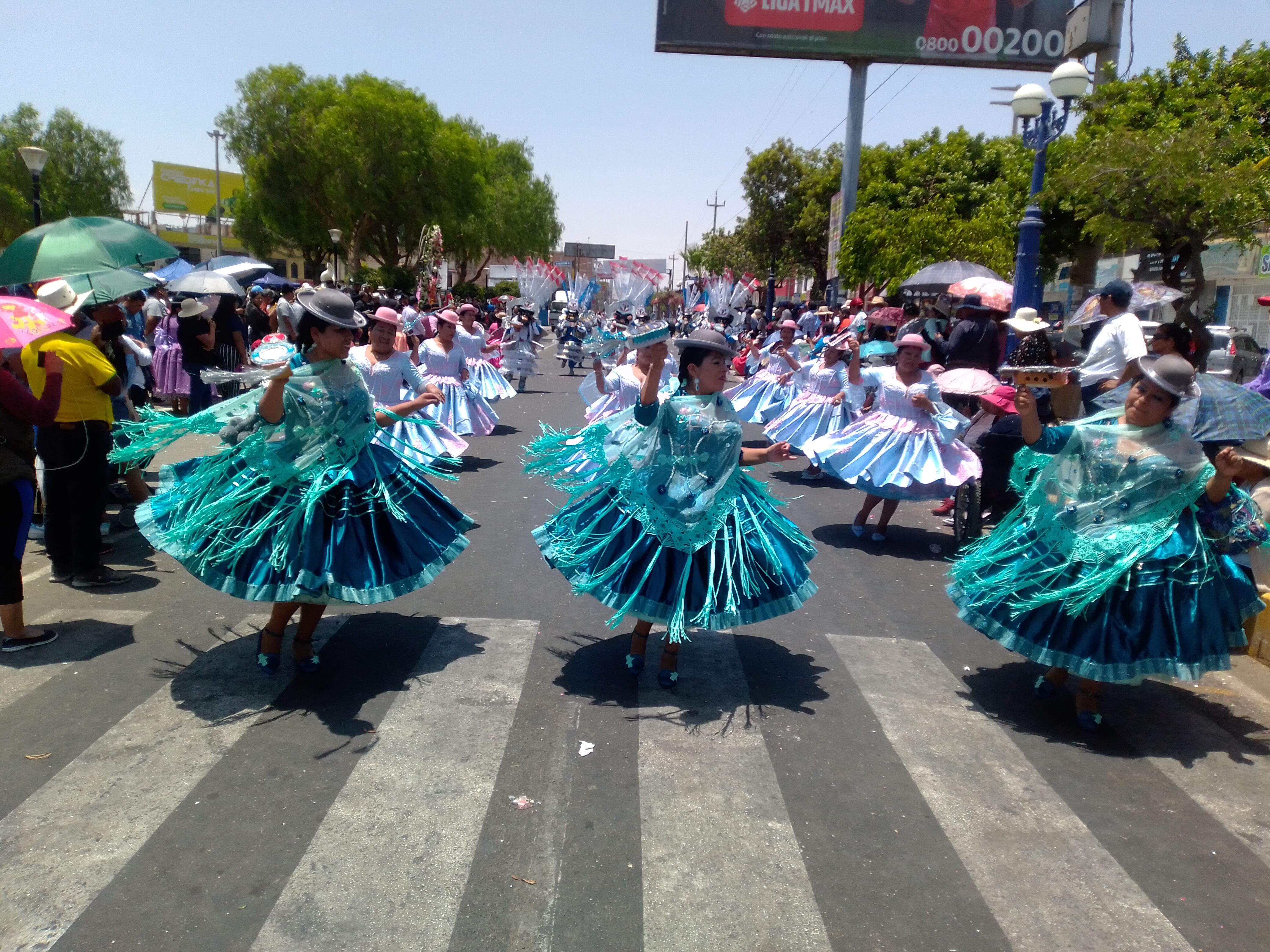 Por la avenida la Cultura danzaron 15 agrupaciones en la festividad realizada por primera vez en el distrito Gregorio Albarracín. (Foto: Adrian Apaza)