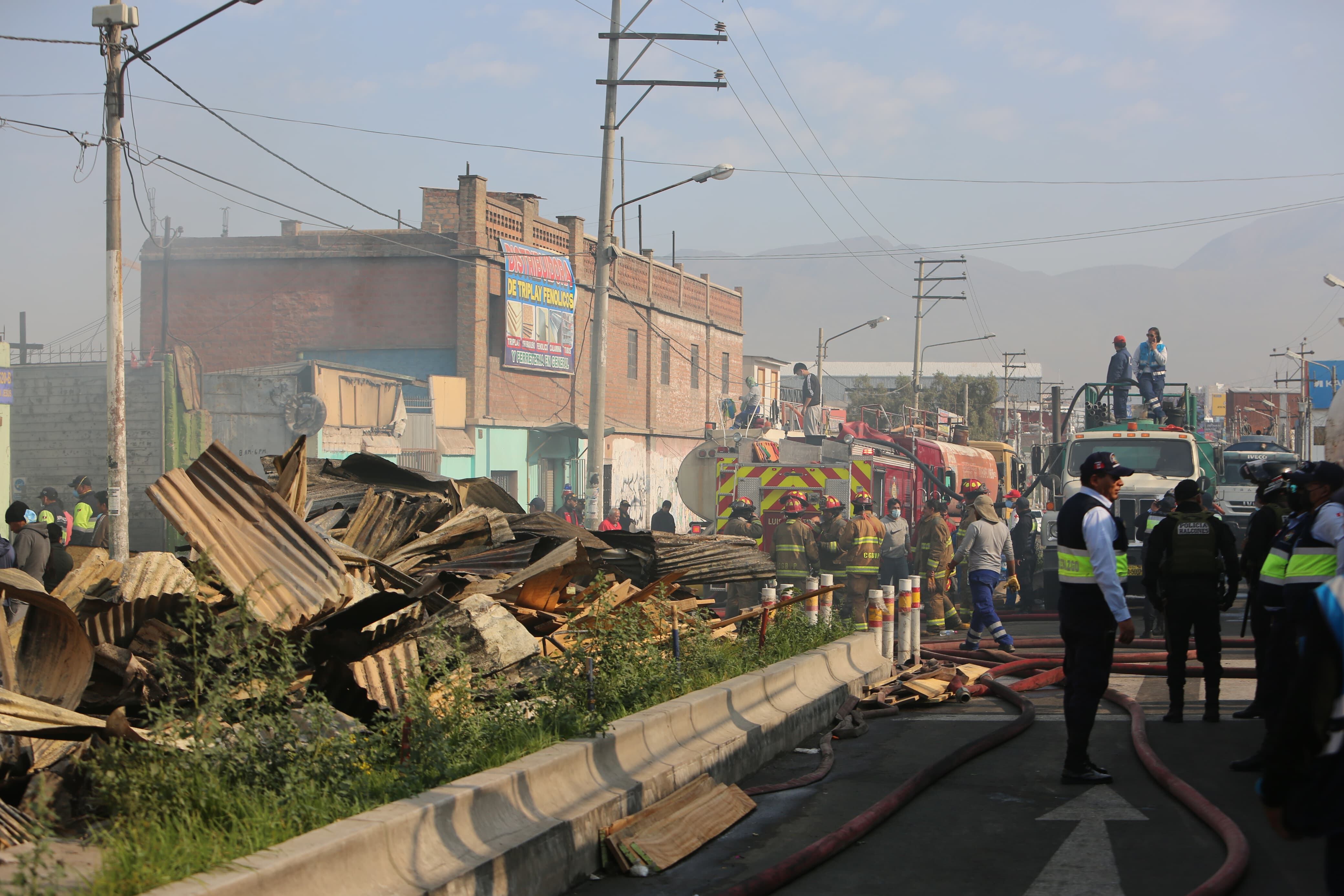 A cenizas se redujo los negocios de madereros en Arequipa. (Foto: GEC)