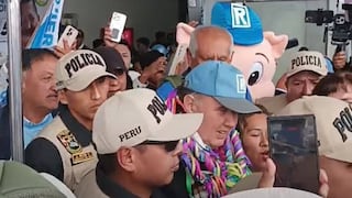 Puno: protestas y heridos en Juliaca tras llegada de Rafael López Aliaga (FOTOS)