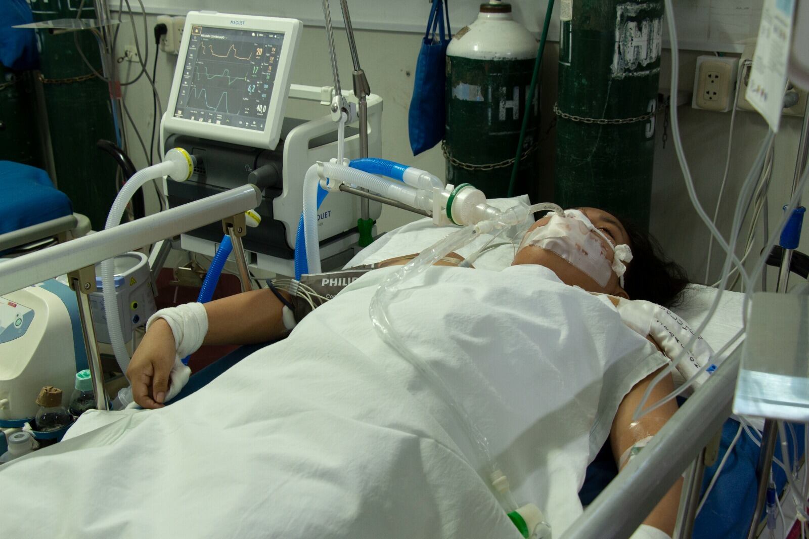 Leydi V.T. tiene la lengua y hueso mandibular destrozados pero mediante escritura señaló a su agresor. (Difusión)