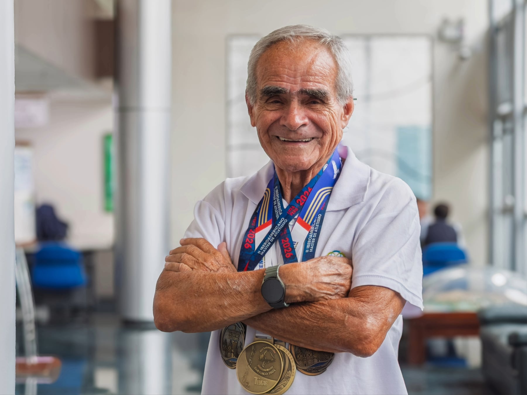 El deportista de 84 años se impuso nuevamente en los 100 metros planos durante el II Campeonato Iberoamericano Máster 2026, disputado en la Videna. Su historia está marcada por la disciplina y la búsqueda de una vejez activa.