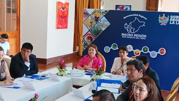 La consejera Verónica Escobal asume Mancomunidad Macro Región Nor Oriente, integrada por ocho regiones. Asegura que el objetivo es atender brechas en Salud.