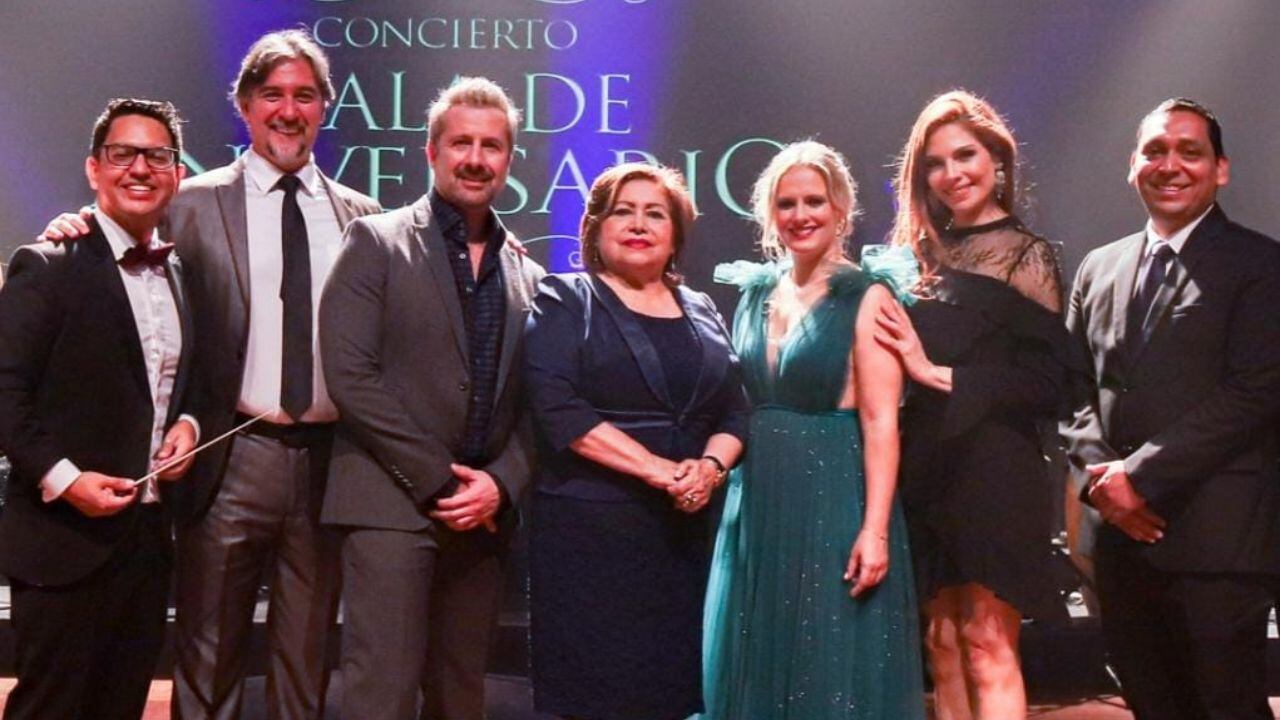 Gran musical en lo seis años del teatro de la UPAO.