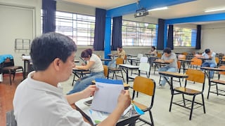 Tres jóvenes de Piura acceden a becas del programa nacional de la Sunass