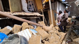 Huancayo: Bienes y mercadería de cuatro familias quedan bajo escombros tras desborde (VIDEO)
