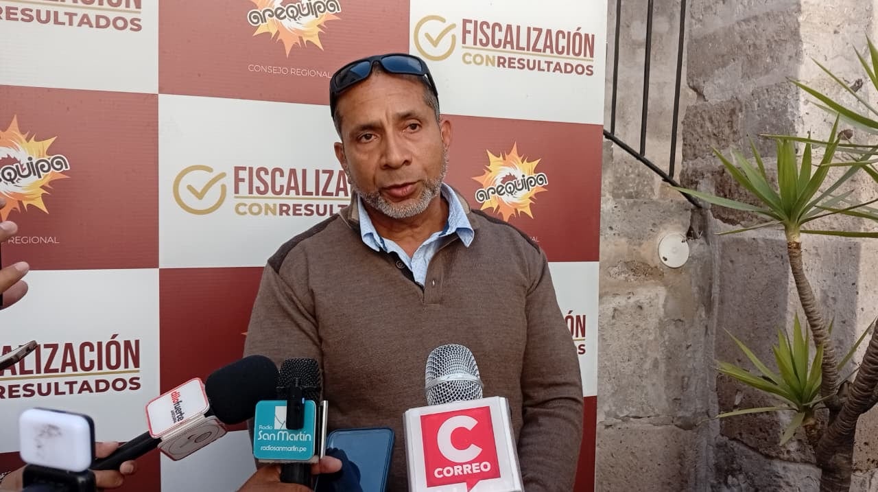 Darío Zambrano denuncia a Construcción Civil de Arequipa por reglaje a obreros que construyen la sede del Poder Judicial en Cerro Colorado (Foto: Álvaro Figueroa/@photo.gec)