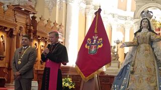 Paseo del Estandarte por el 485 Aniversario de Arequipa (VIDEO)