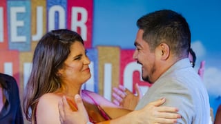 El emotivo reencuentro de Nataniel Sánchez y Erick Elera en la alfombra roja de “Mi mejor enemiga”