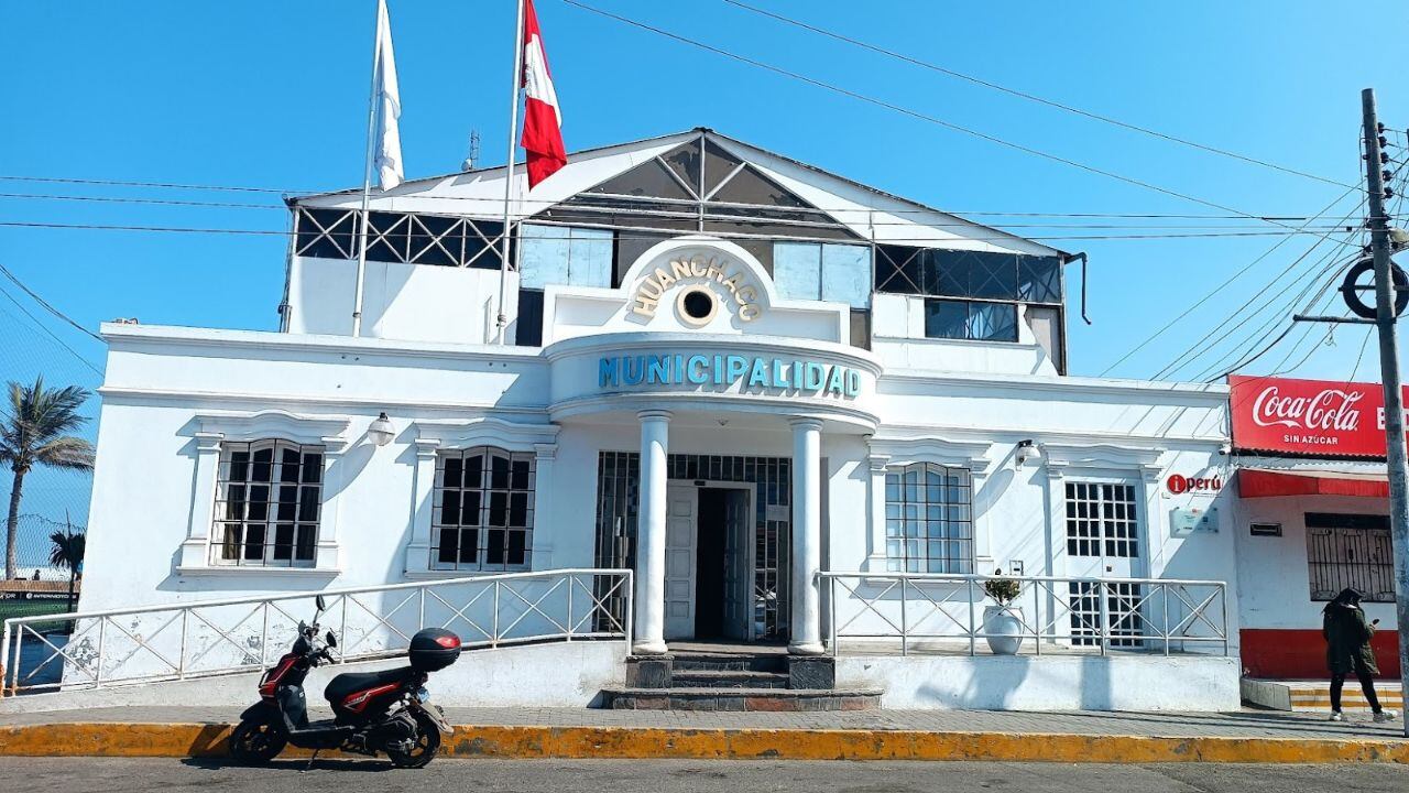 Indagan presunto nombramiento y aceptación indebida del cargo. Jefa de Recursos Humanos, Laura de la Cruz, niega irregularidades.