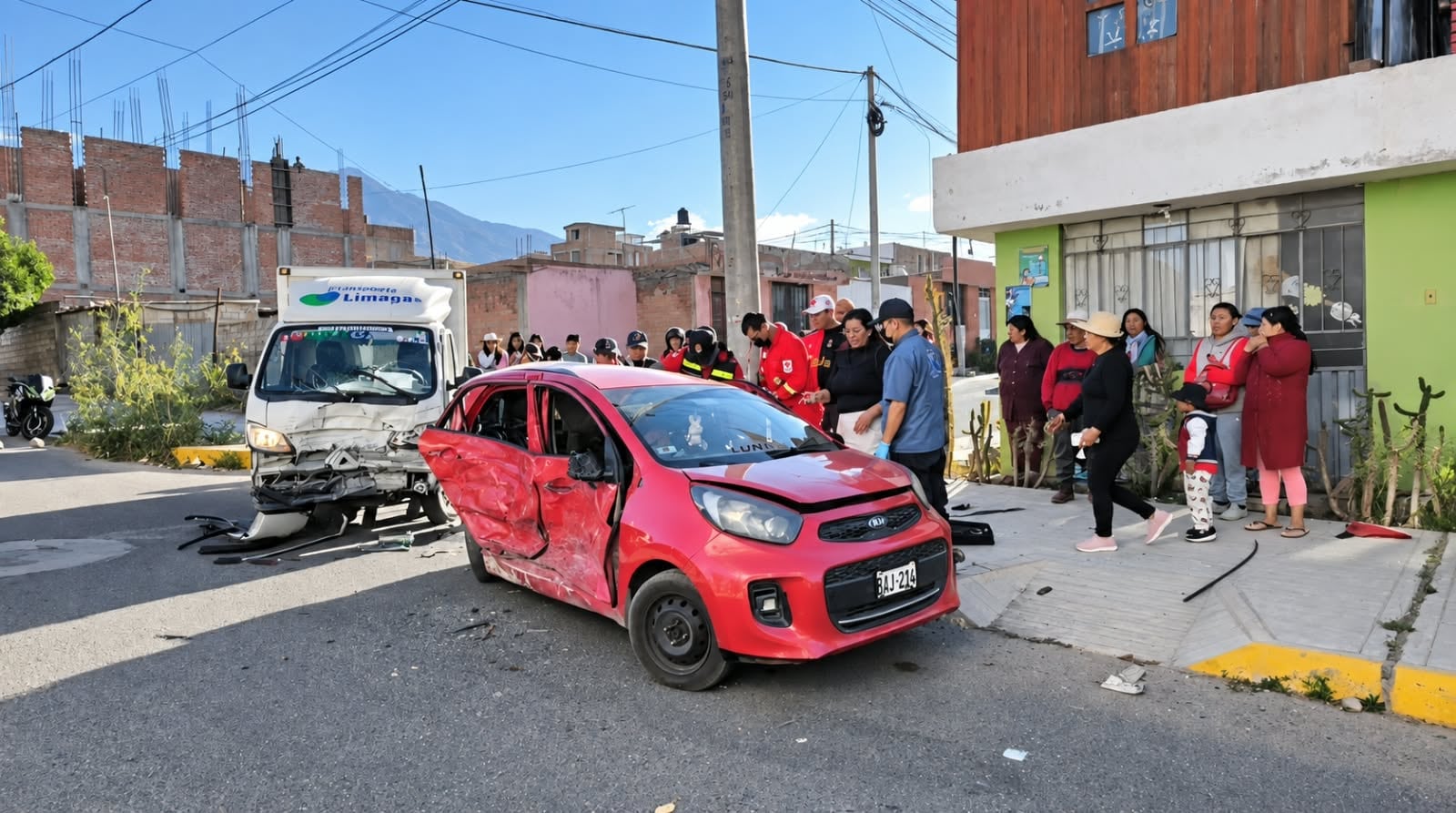 Accidente: Choque entre auto y camión distribuidor de gas deja una joven muerta (Foto: GEC)