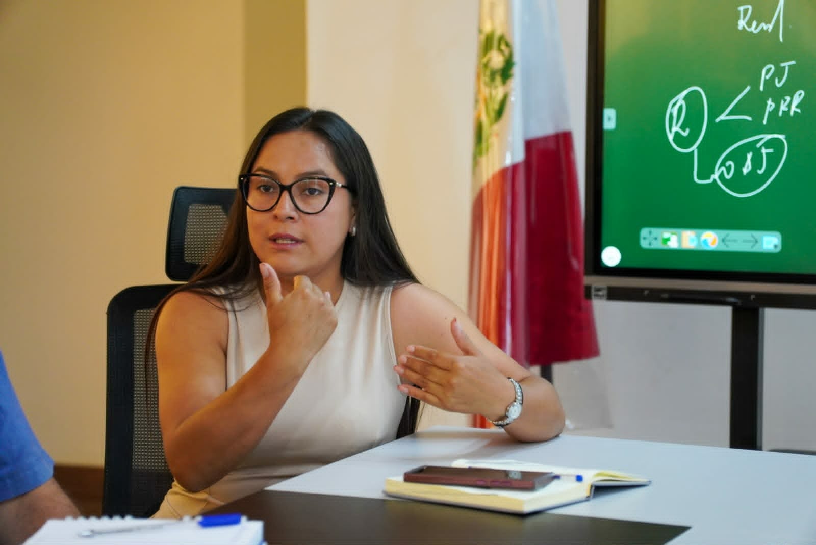 “Cada comisión tiene autonomía para determinar cómo y en qué tiempo realiza su labor de fiscalización”, sostuvo.