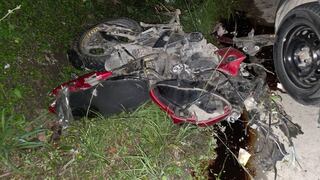 Chanchamayo: Chef encuentra la muerte al impactar motocicleta contra auto colectivo