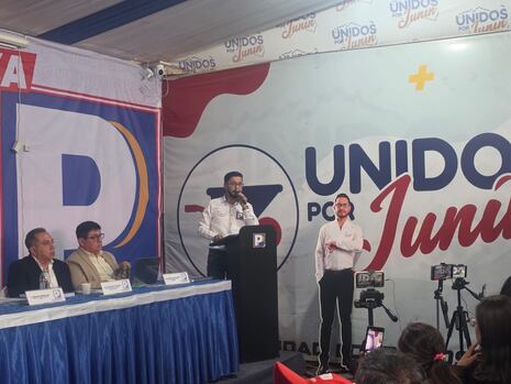 Exmandos PNP respaldan plan de Podemos Perú de cara a la segunda vuelta en la región Junín