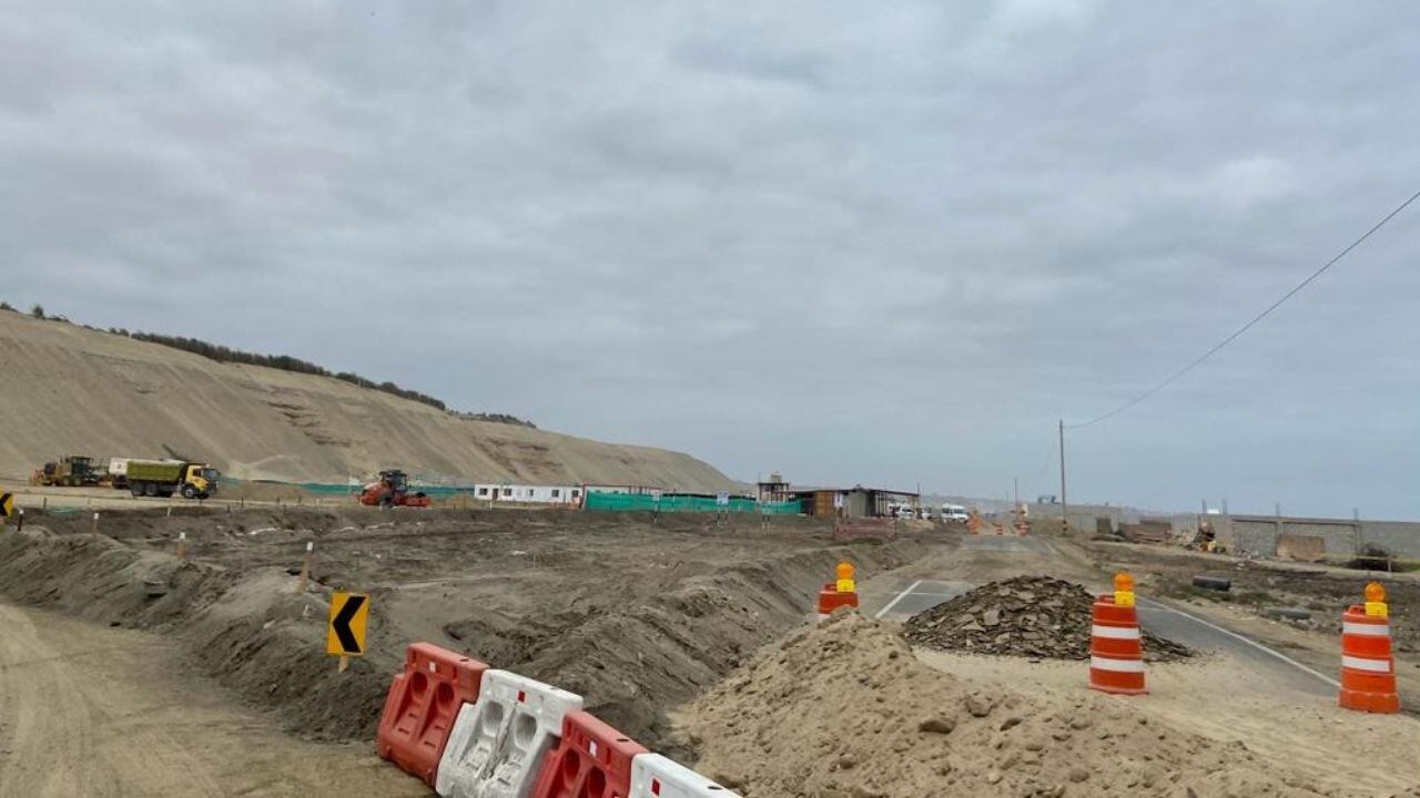 Este desvío se mantendrá por cuatro meses mientras se desarrollan las obras de descargue de la Quebrada El León.