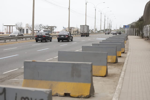 Costa Verde: conductores usan zonas prohibidas como estacionamientos en San Miguel (Fotos: Mario Zapata/GEC)