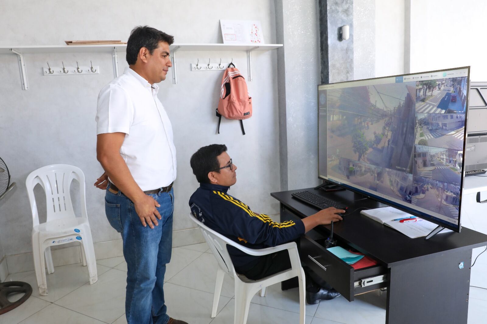 Las cámaras de instaladas por los vecinos en sus viviendas serán integradas a una central que serán monitoreadas por personal especializado. El objetivo es unir fuerzas contra la delincuencia.