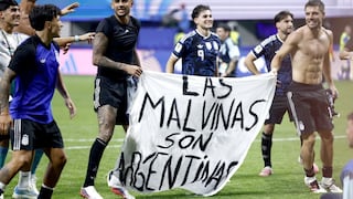 Javier Milei defiende la pancarta “Las Malvinas son argentinas” mostrada tras la victoria sobre Inglaterra